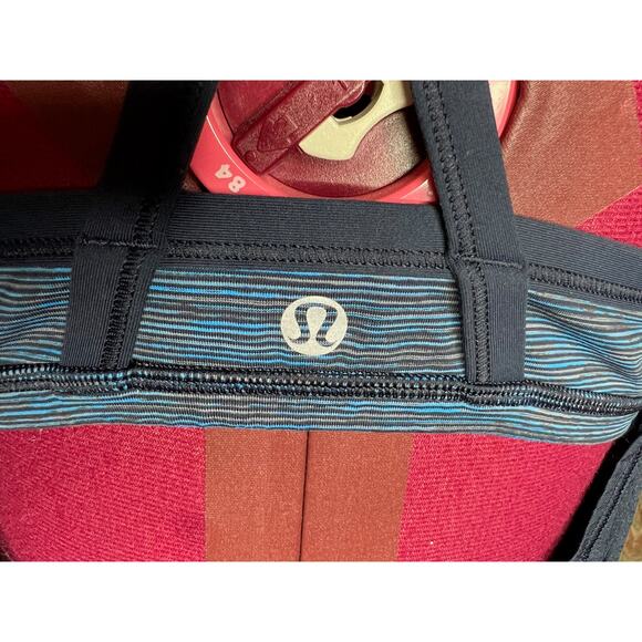 Lululemon CYB tank inkwell blue navy - Picture 5 of 9